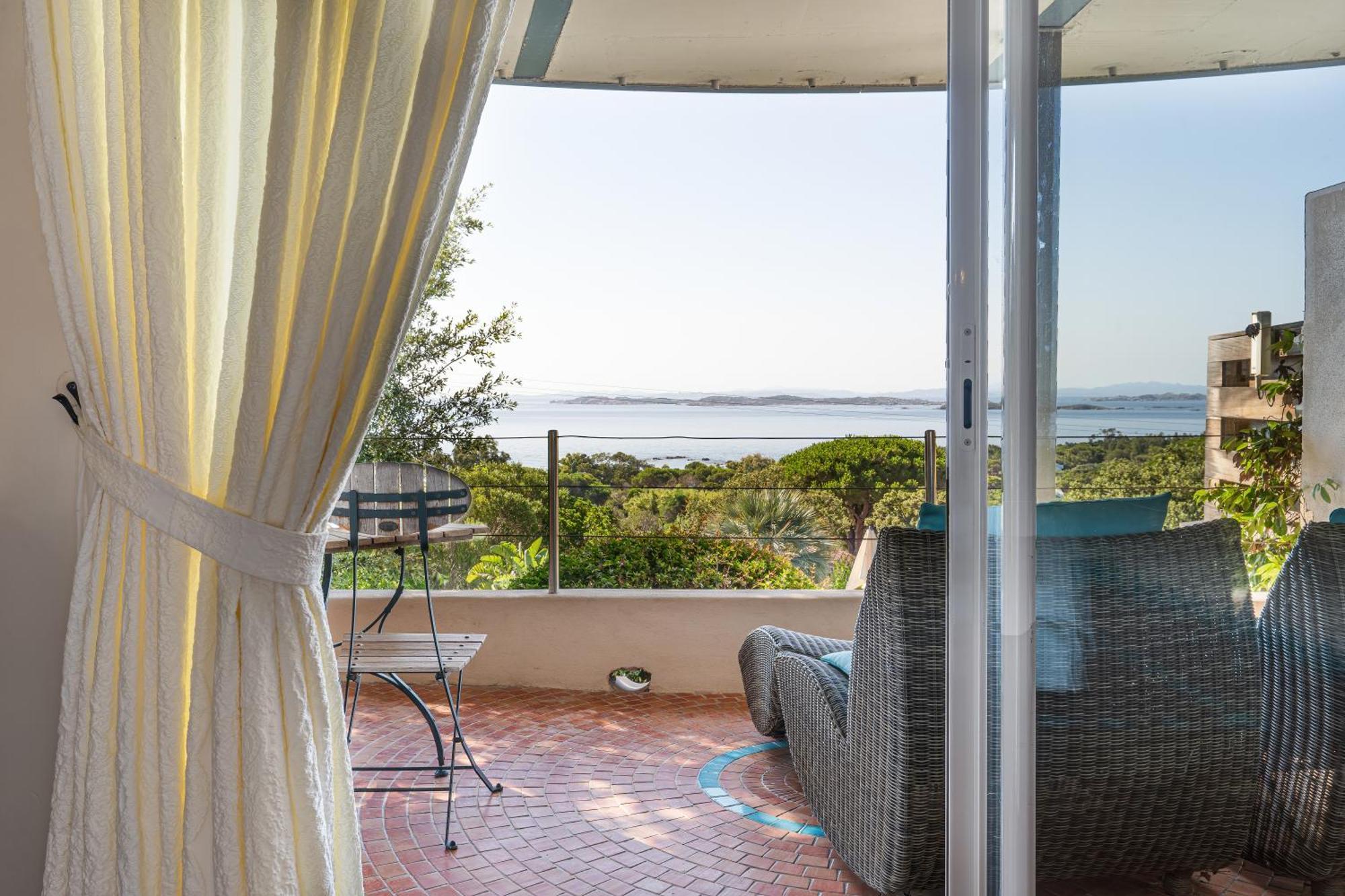 Hotel Marina Di Cavu Бонифачо Экстерьер фото