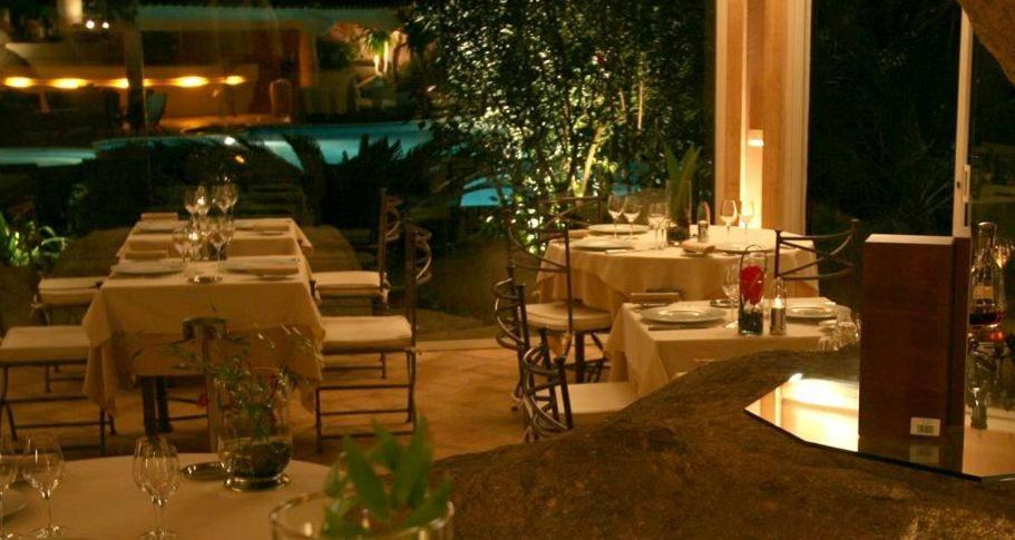 Hotel Marina Di Cavu Бонифачо Экстерьер фото